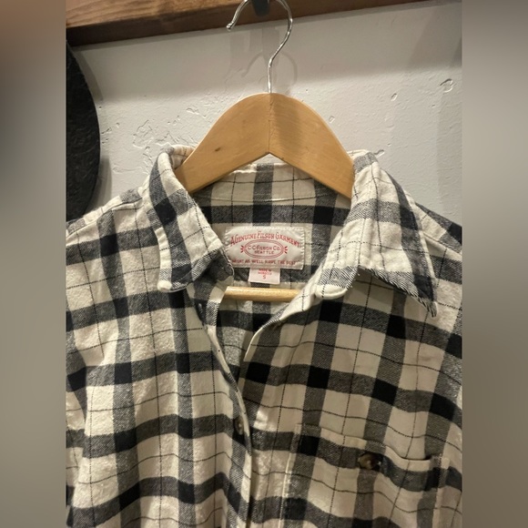 Wool Filson Flannel in EUC size small - Picture 2 of 3